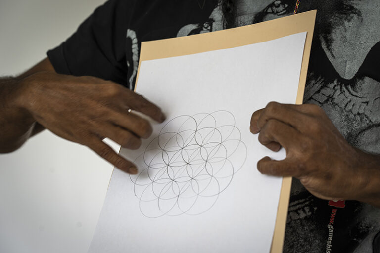 Mandala Meditation is a sacred geometry and art therapy session